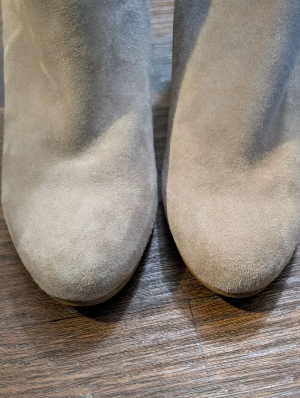 Steve Madden Taupe Leather Almond Toe Ankle Bootie 9